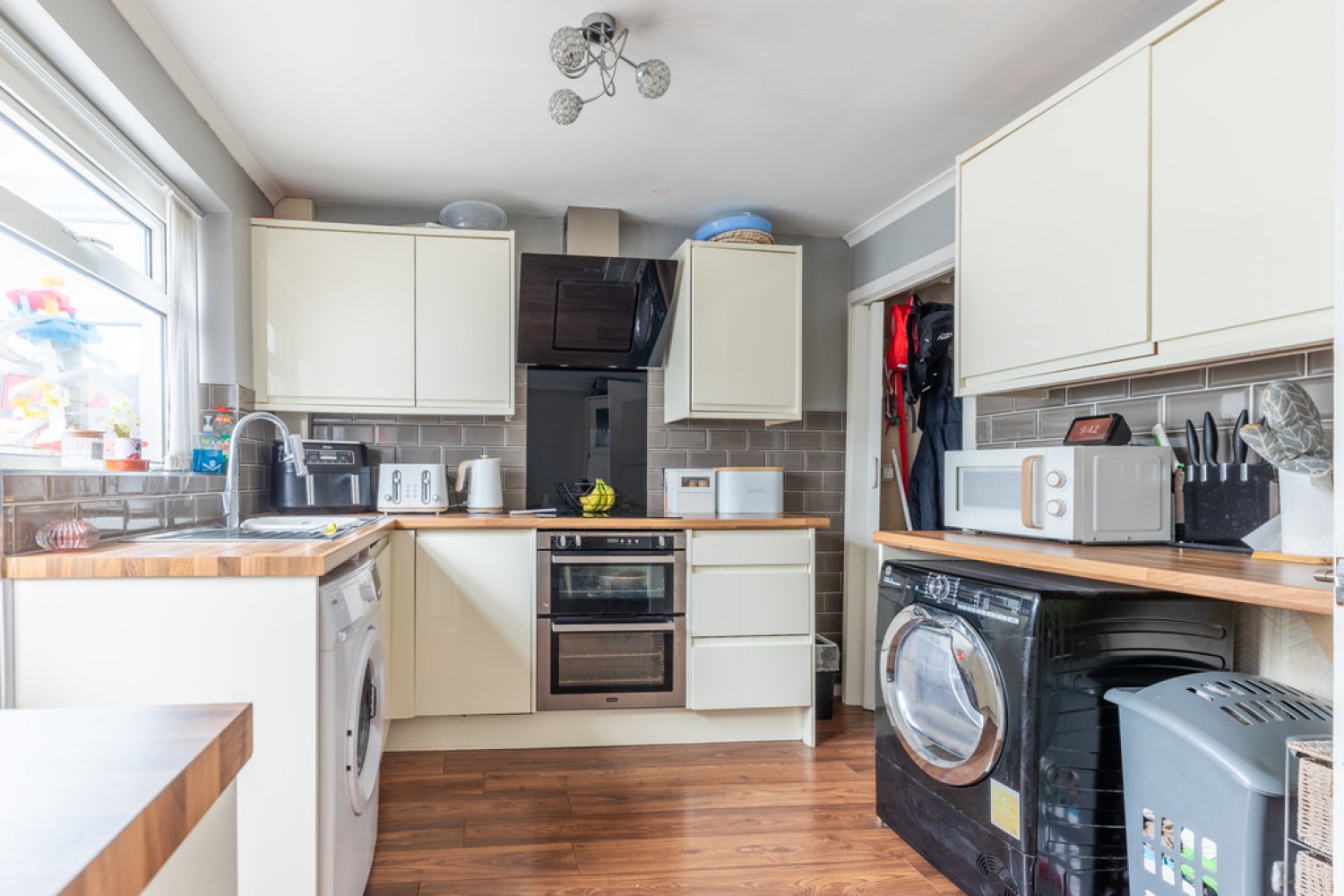 Lindale Avenue, Oldham, OL9 9DW