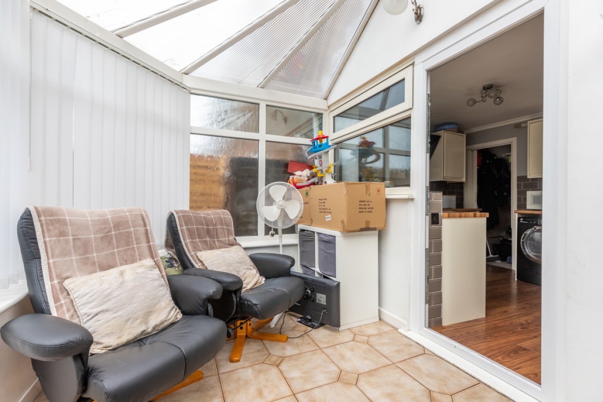 Lindale Avenue, Oldham, OL9 9DW