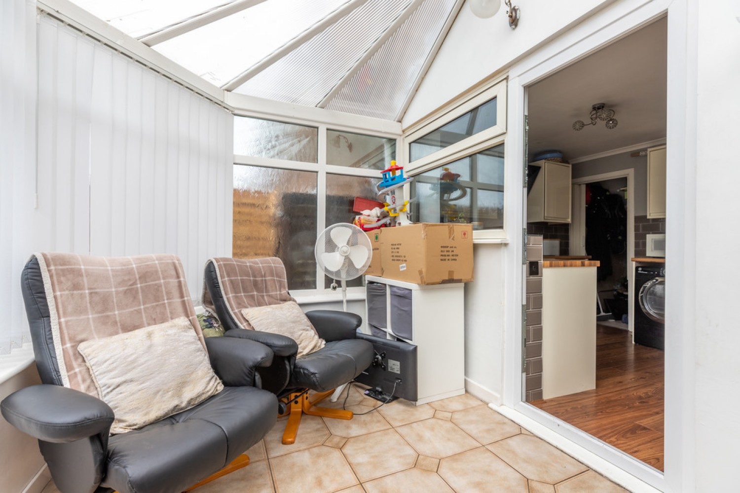 Lindale Avenue, Oldham, OL9 9DW
