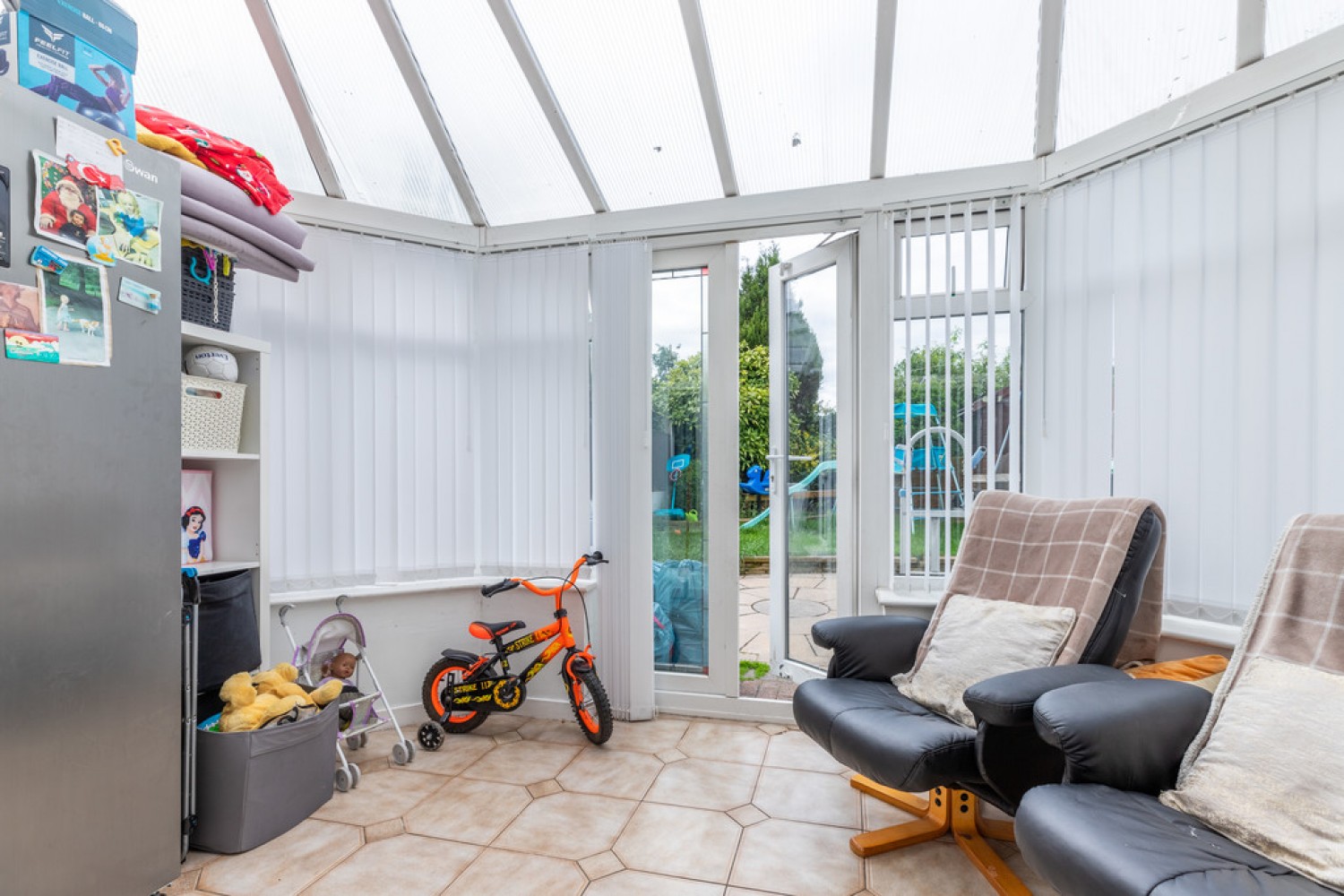 Lindale Avenue, Oldham, OL9 9DW