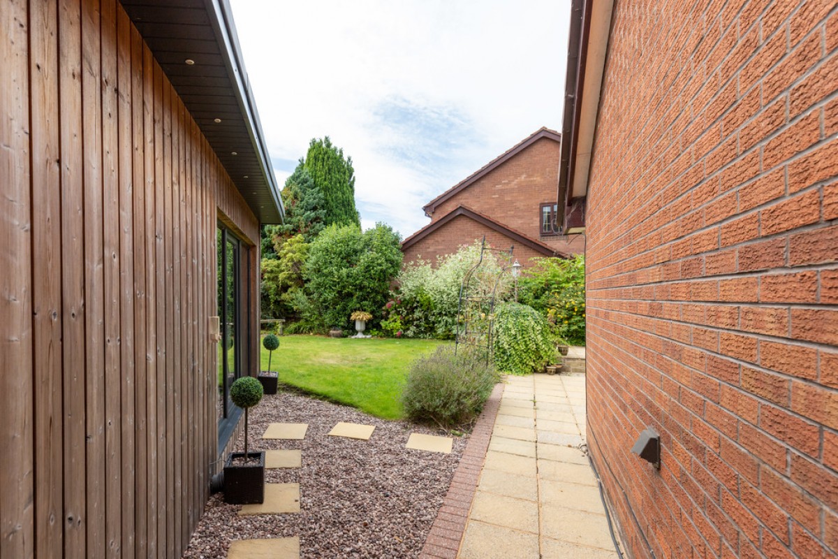 Campion Way, Lowerfold, OL12 7UL