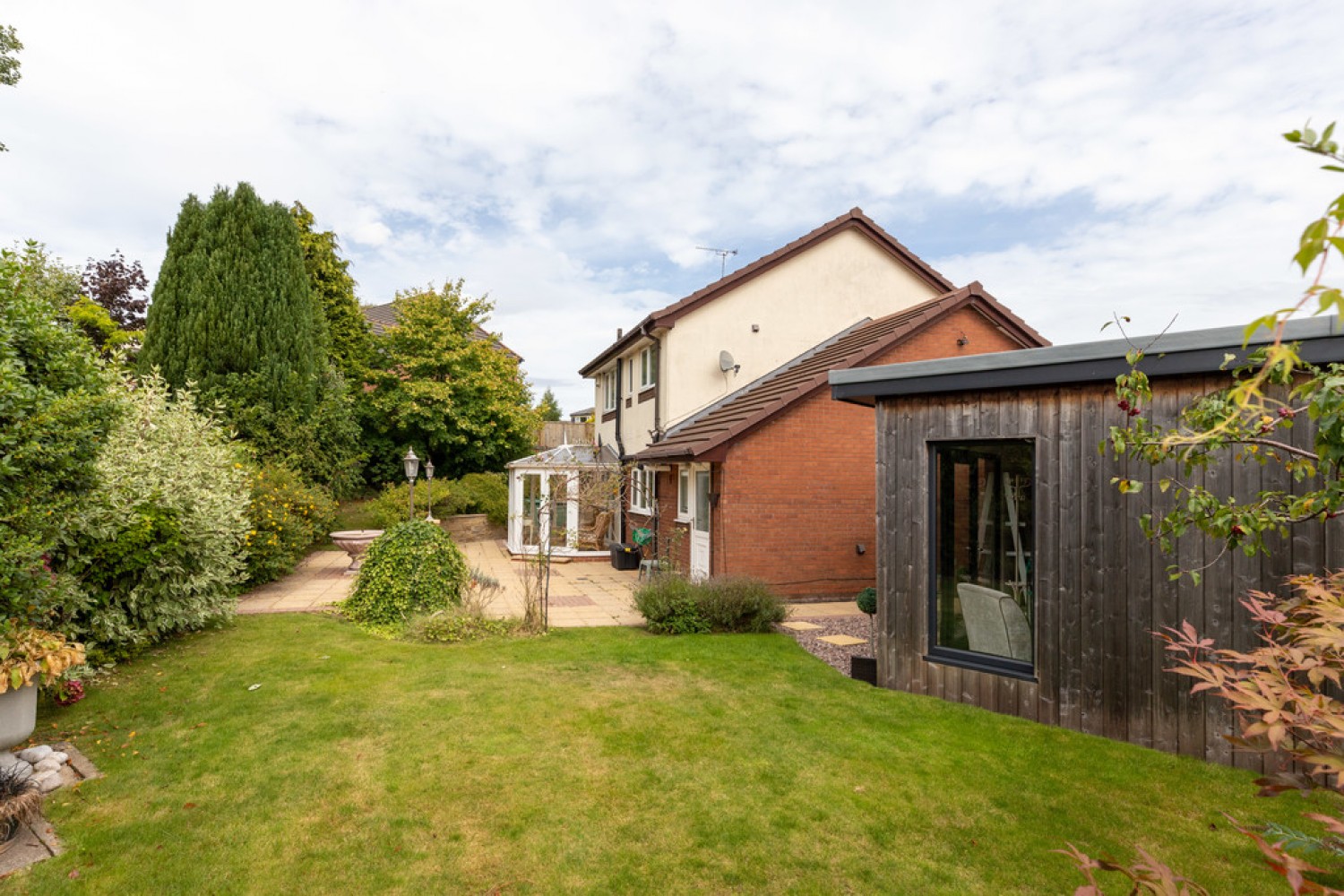 Campion Way, Lowerfold, OL12 7UL