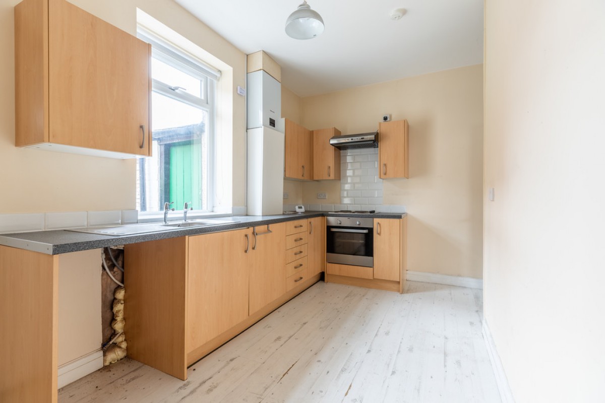 Middleton Road, Heywood, OL10 2HX