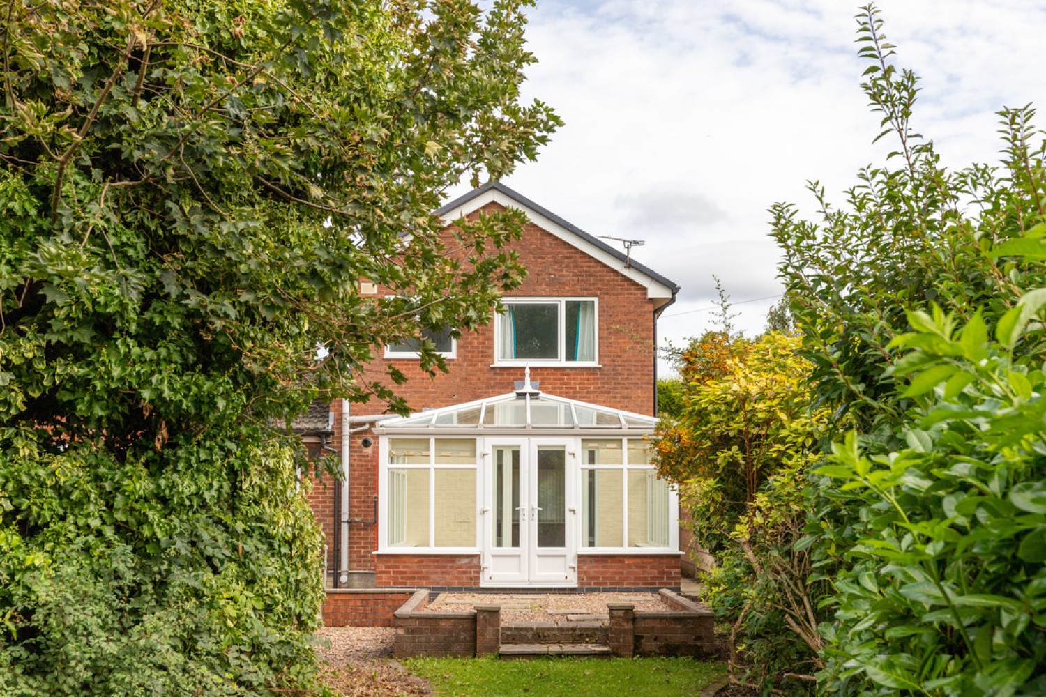 Bealcroft Close, Milnrow, OL16 3XD