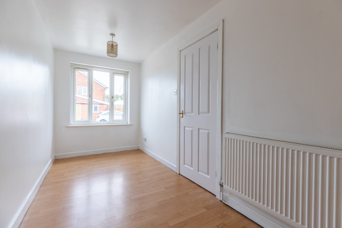 Bealcroft Close, Milnrow, OL16 3XD