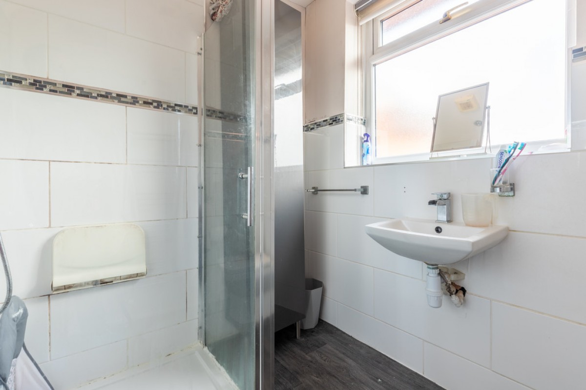 Kingsway, Rochdale, OL16 4AB
