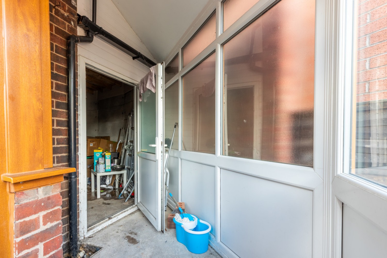 Kingsway, Rochdale, OL16 4AB