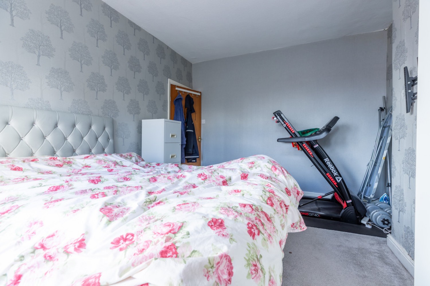 Kingsway, Rochdale, OL16 4AB