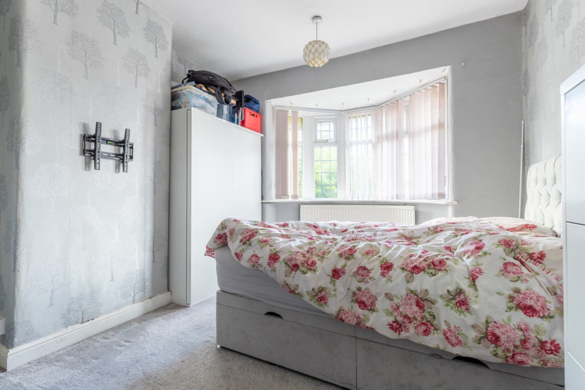 Kingsway, Rochdale, OL16 4AB
