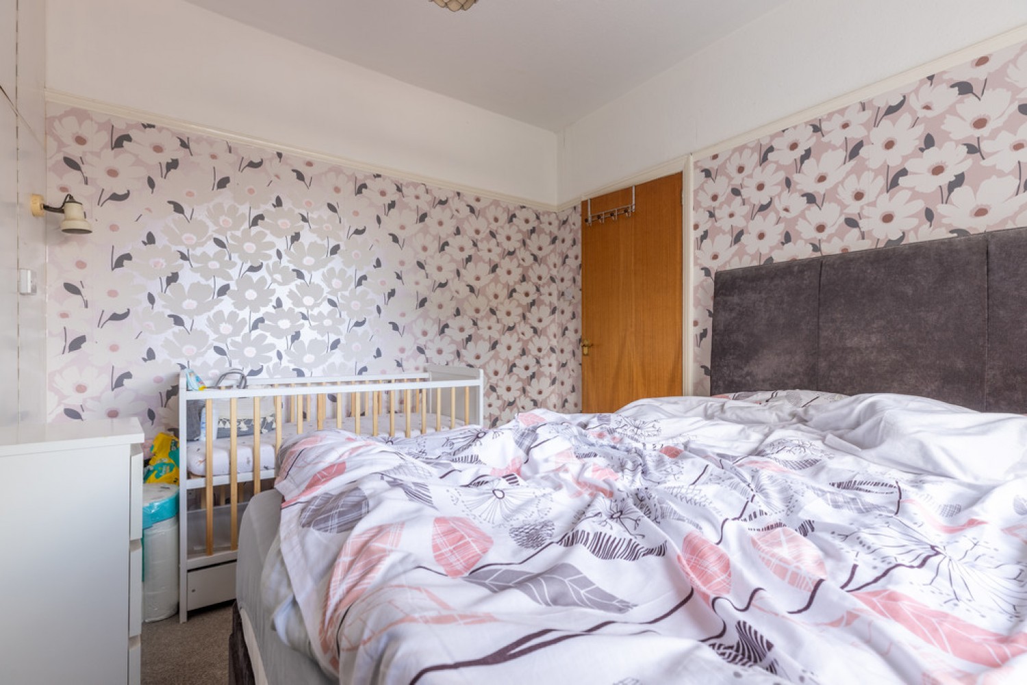 Kingsway, Rochdale, OL16 4AB