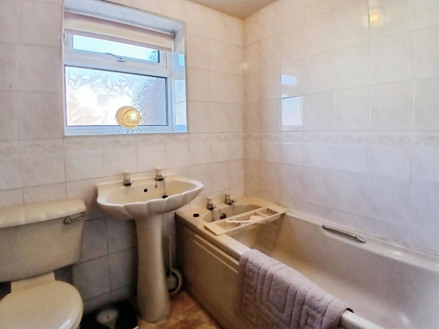 2 bedroom House for Auction Manchester Road , Rochdale OL11 4LX