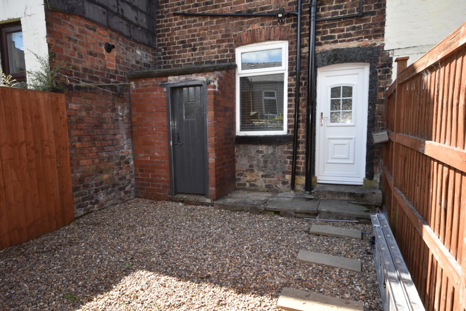 2 bedroom House for Sale Worrall Street, Shawclough