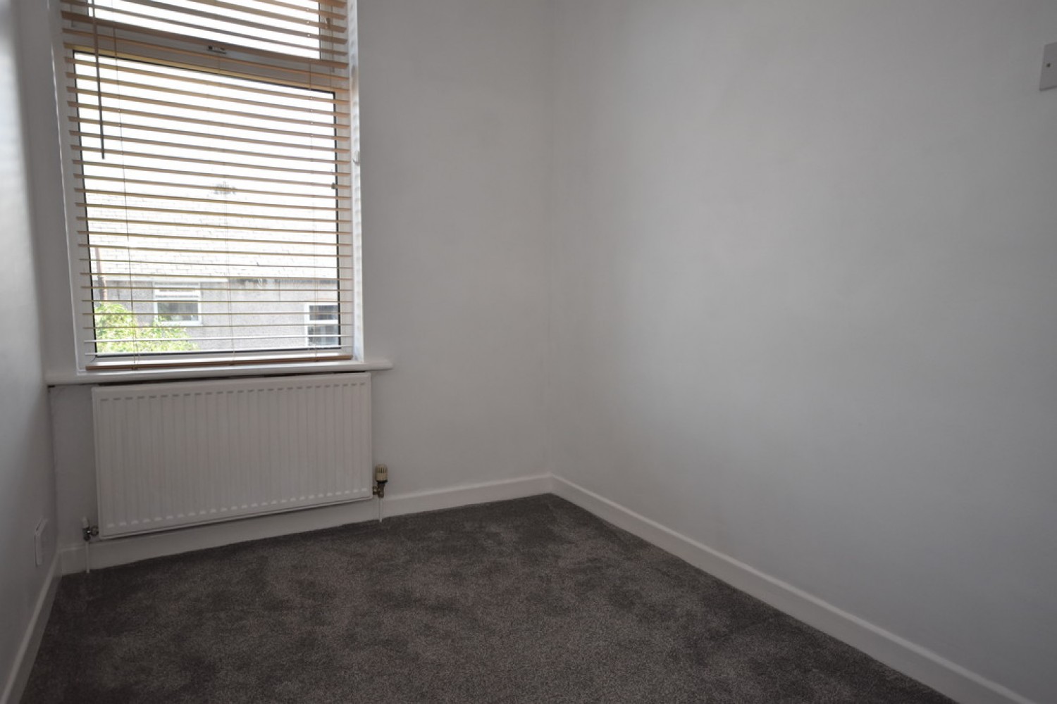2 bedroom House for Sale Worrall Street, Shawclough