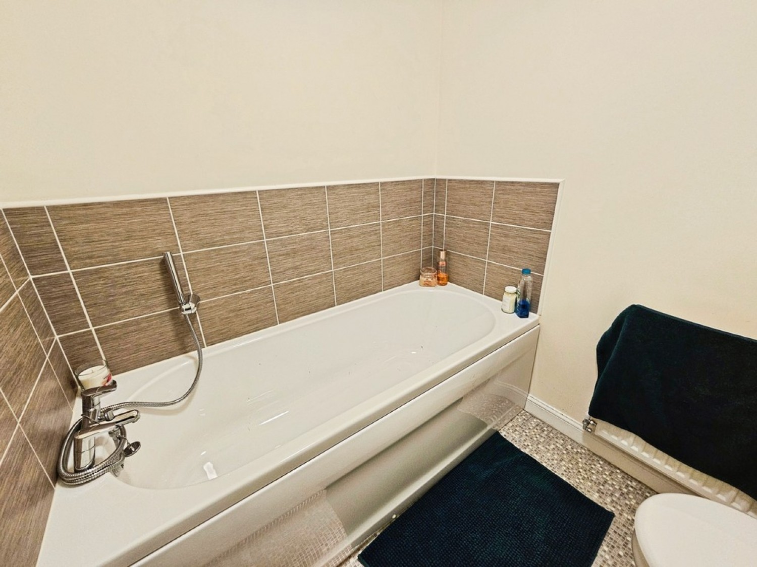 3 bedroom House in Omrod Road, Heywood