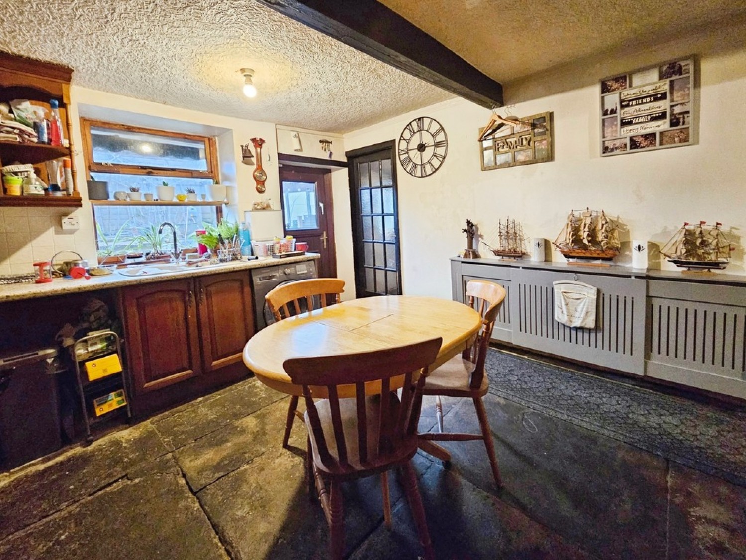 4 bedroom House for Sale Ramsden Road, Wardle