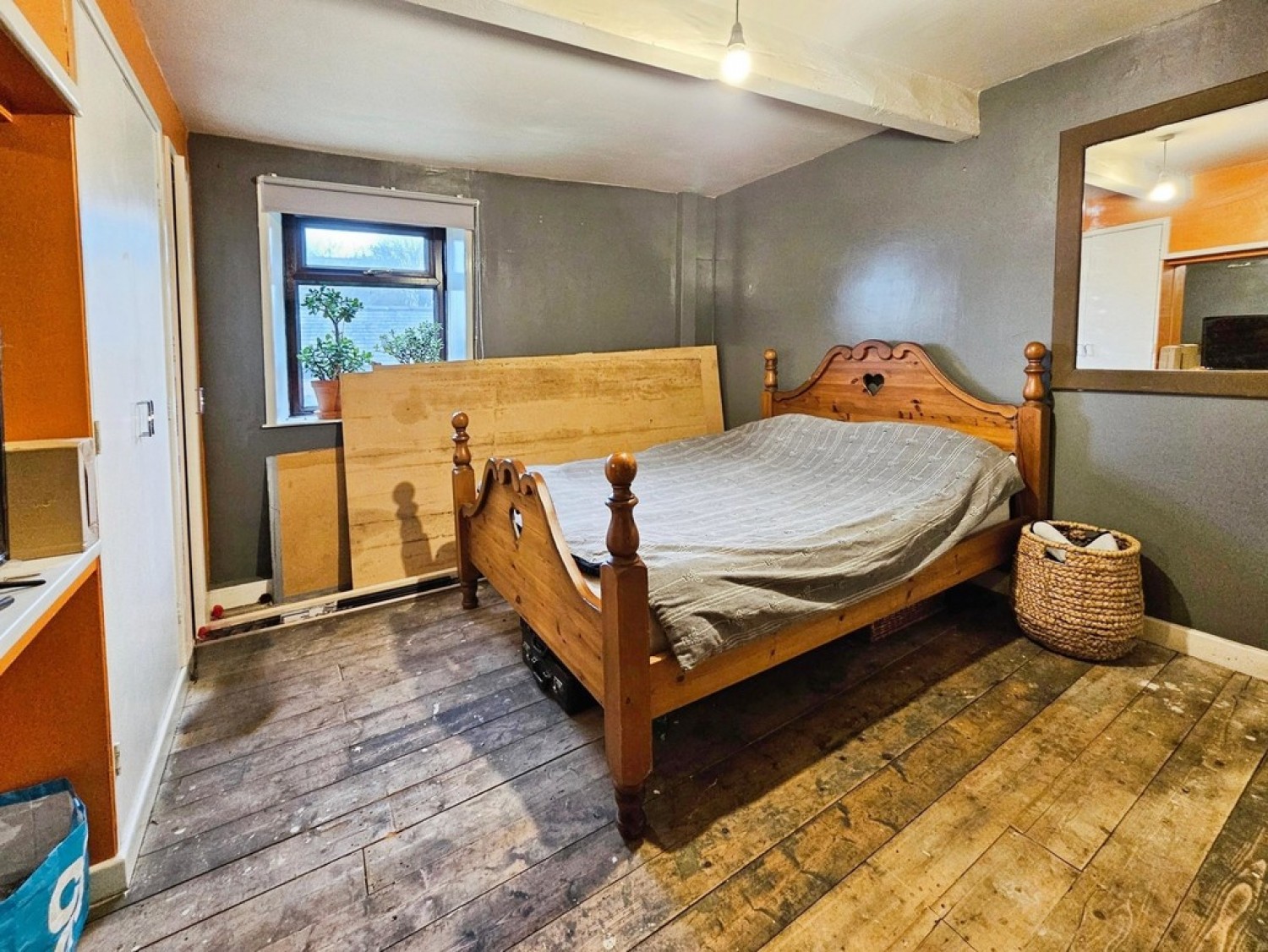 4 bedroom House for Sale Ramsden Road, Wardle