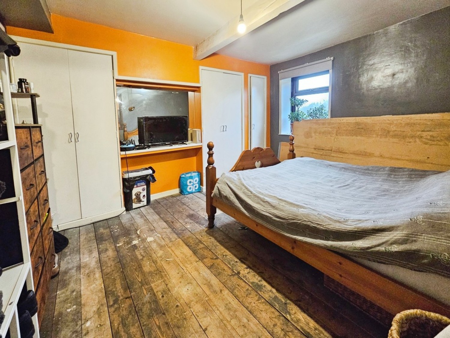 4 bedroom House for Sale Ramsden Road, Wardle