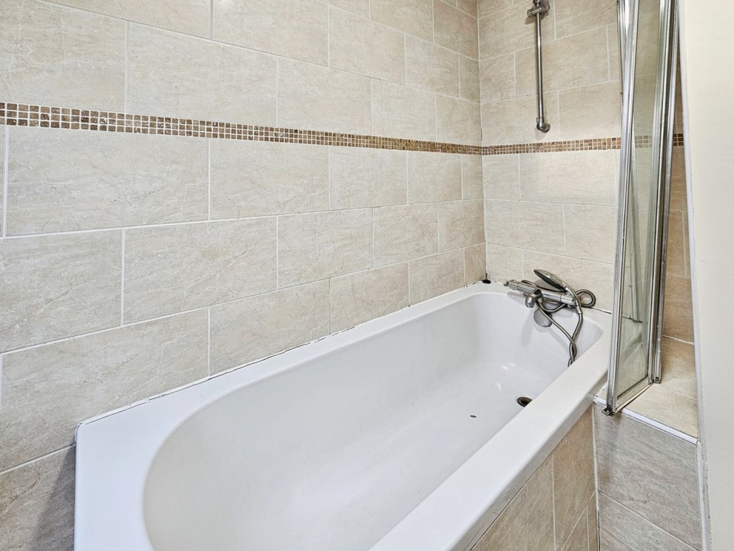 3 bedroom House for Sale Norfolk Gardens, Heywood