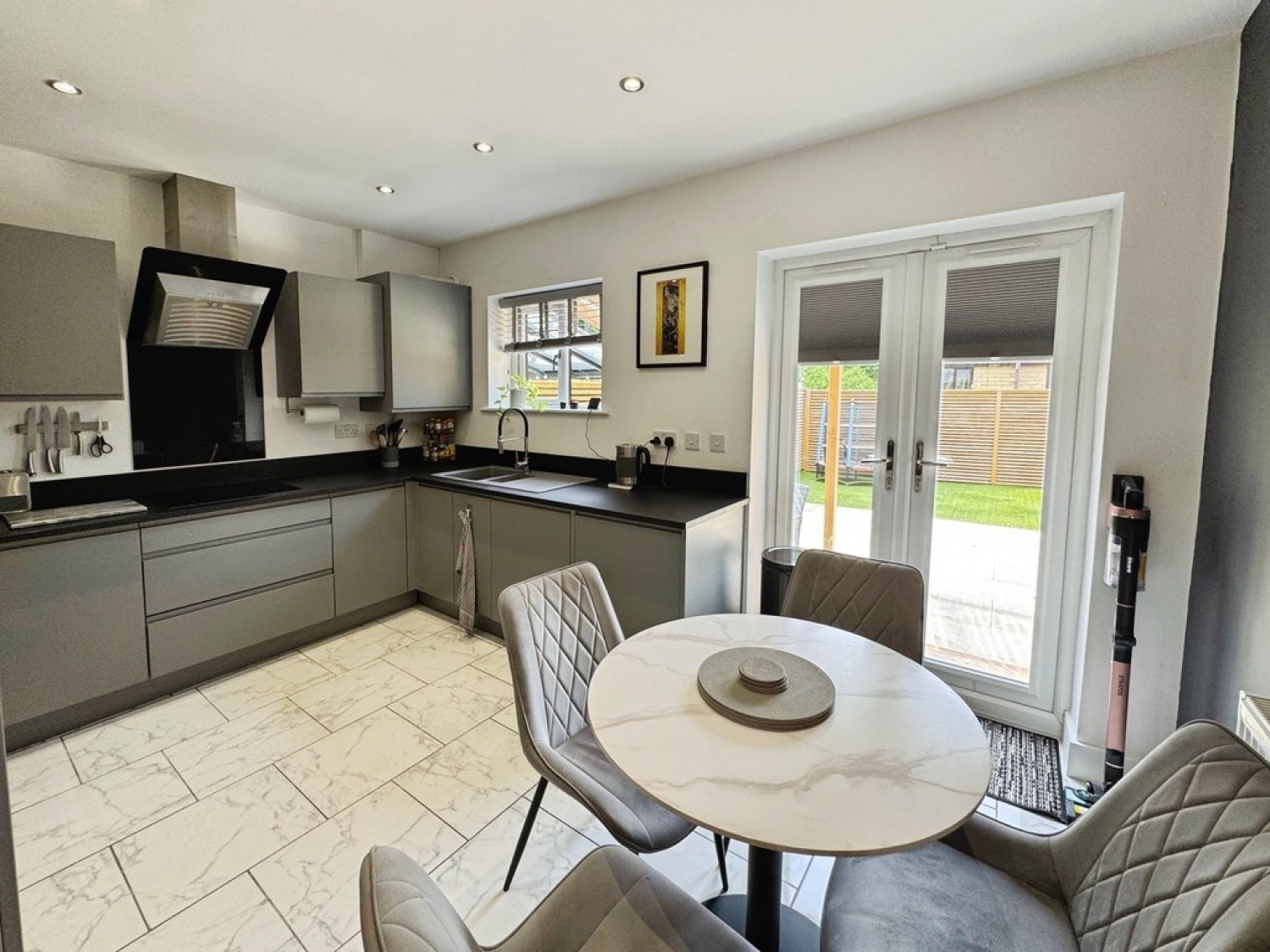 3 bedroom House for Letting Belfield Lane, Rochdale, Greater Manchester