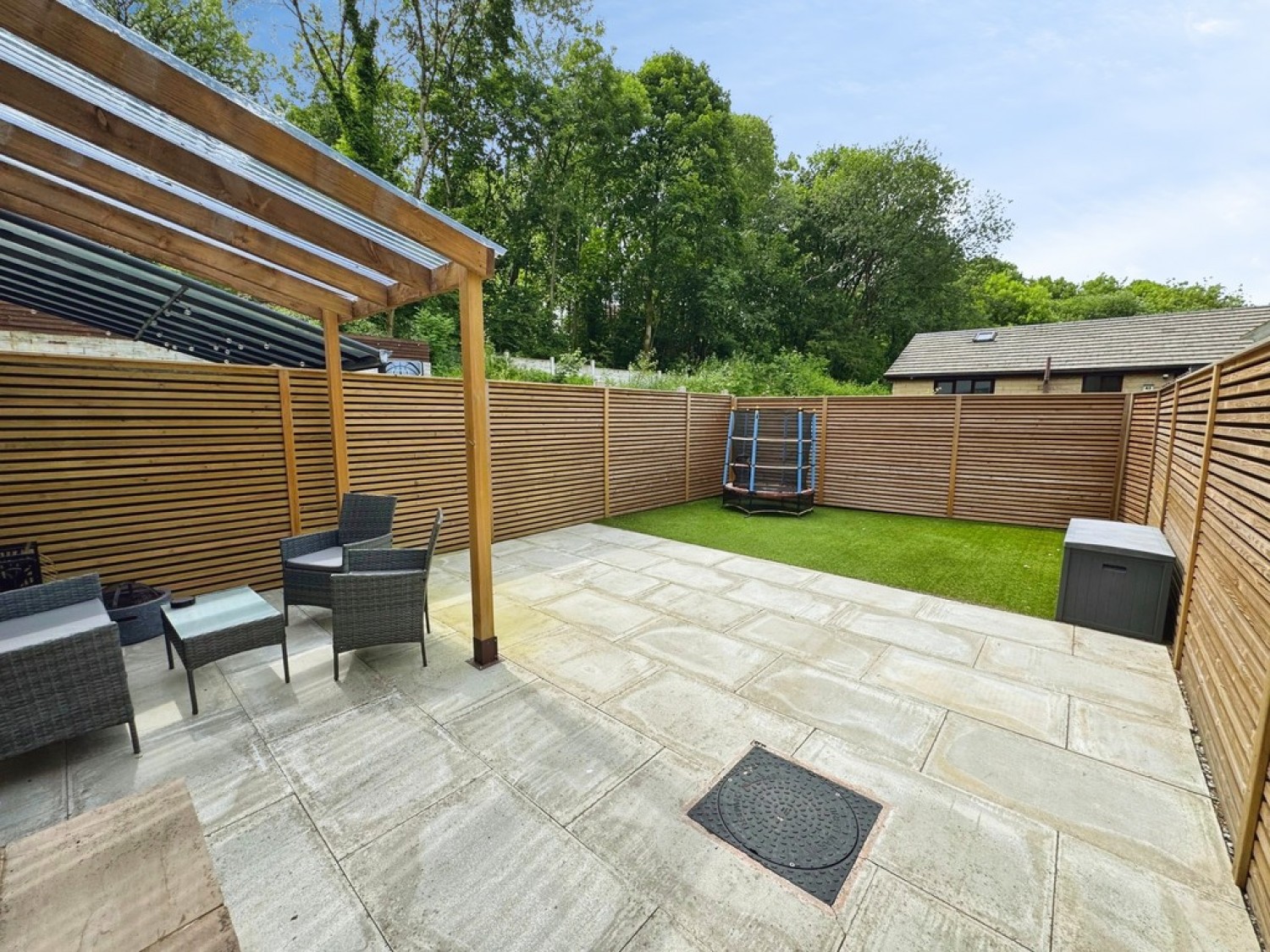 3 bedroom House for Letting Belfield Lane, Rochdale, Greater Manchester
