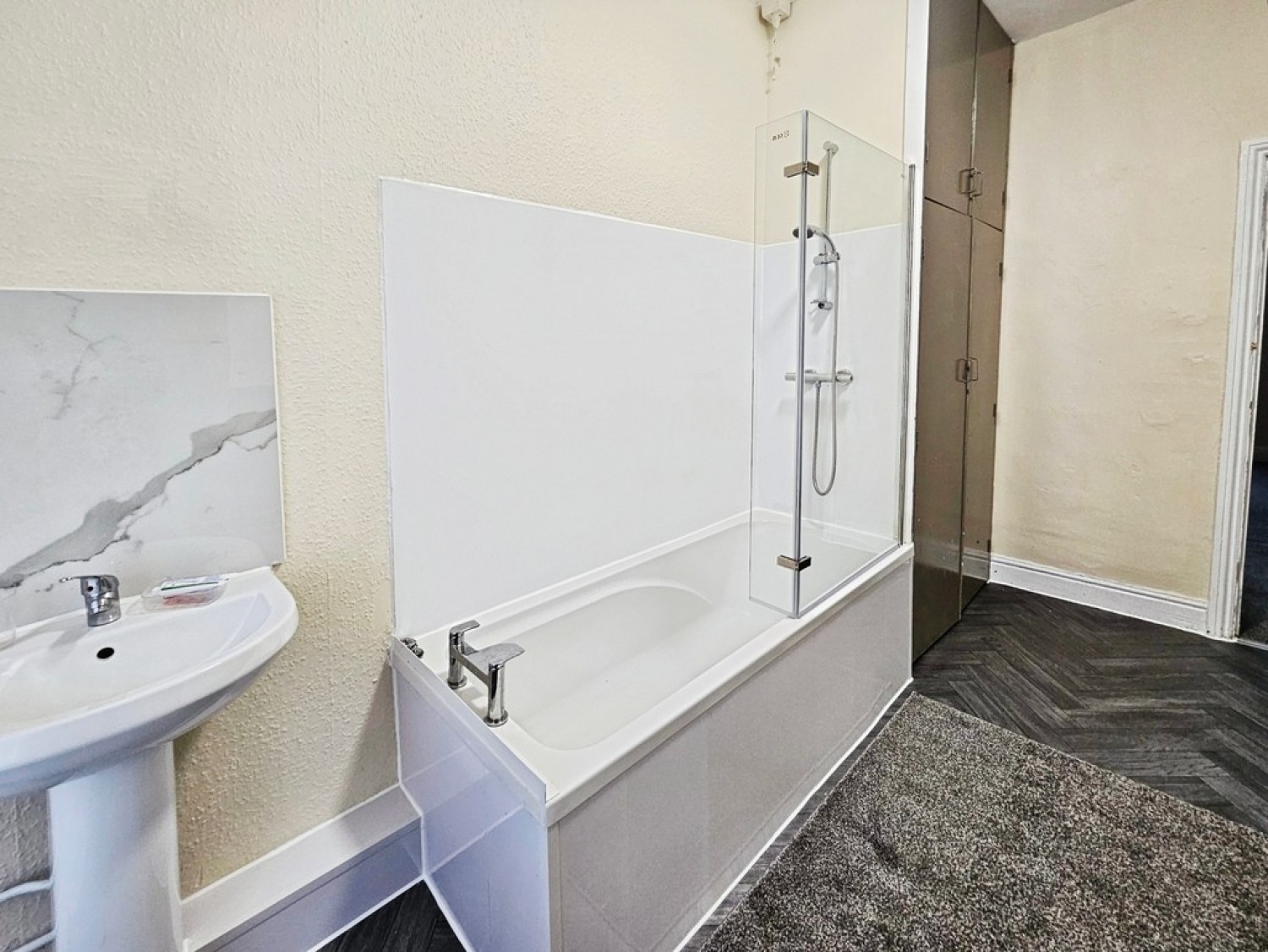 2 bedroom House for Sale Prince Street, Rochdale