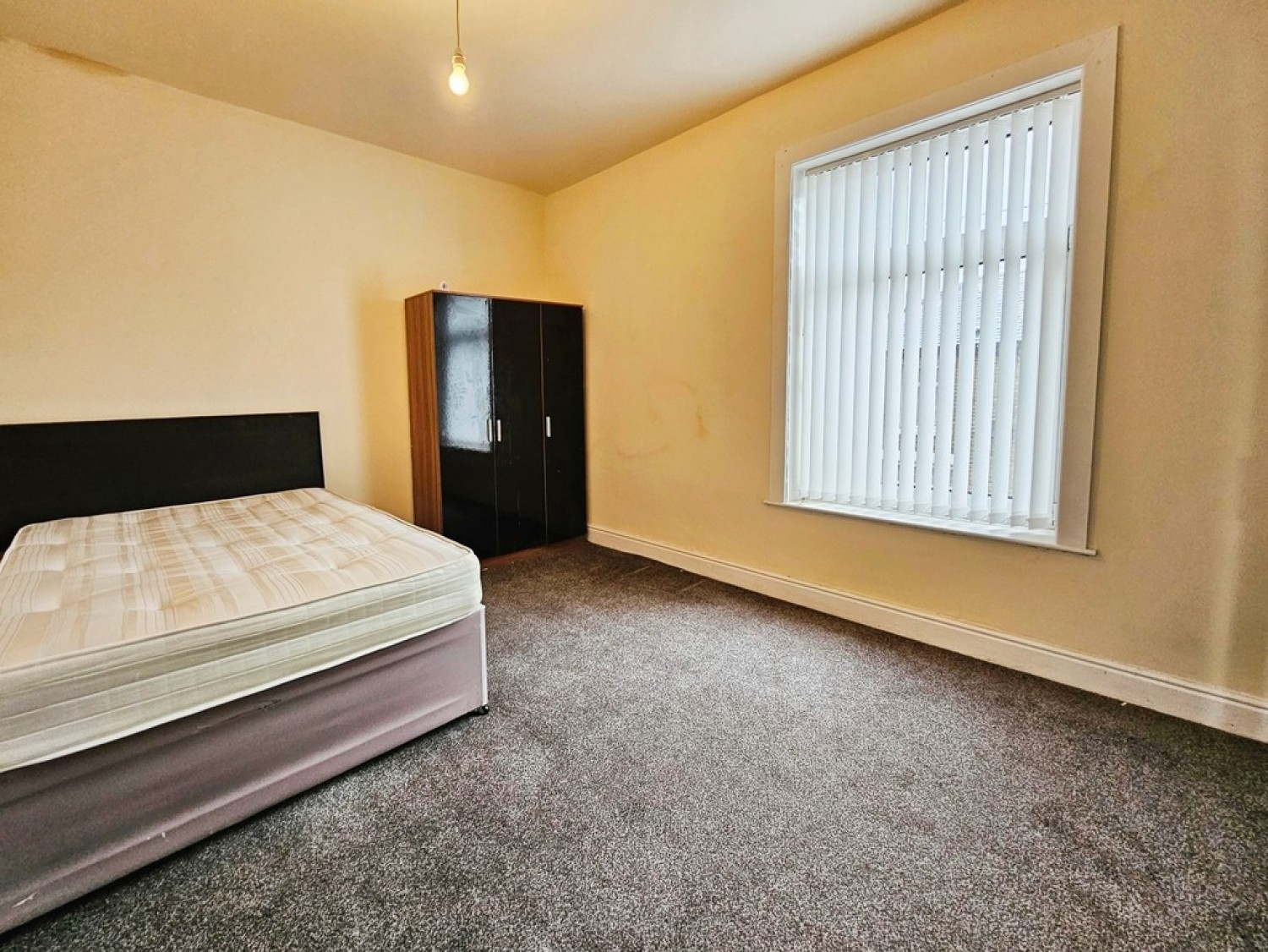 2 bedroom House for Sale Prince Street, Rochdale
