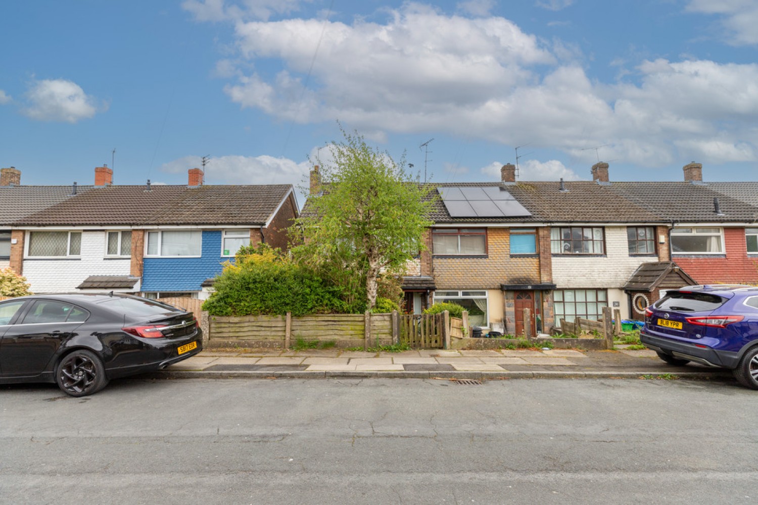 3 bedroom House for Sale Mountain Ash, Rooley Moor, OL12 7JE
