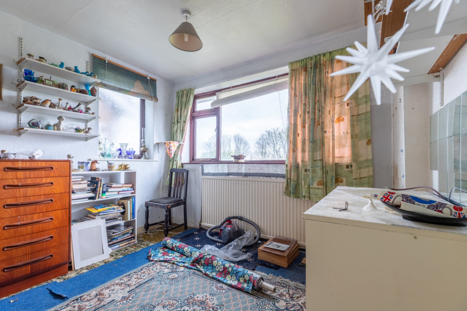 3 bedroom House for Sale Mountain Ash, Rooley Moor, OL12 7JE