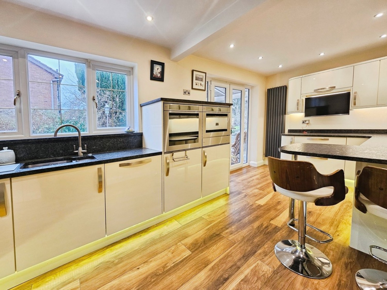 3 bedroom House for Sale Campion Way, Lowerfold, OL12 7UL