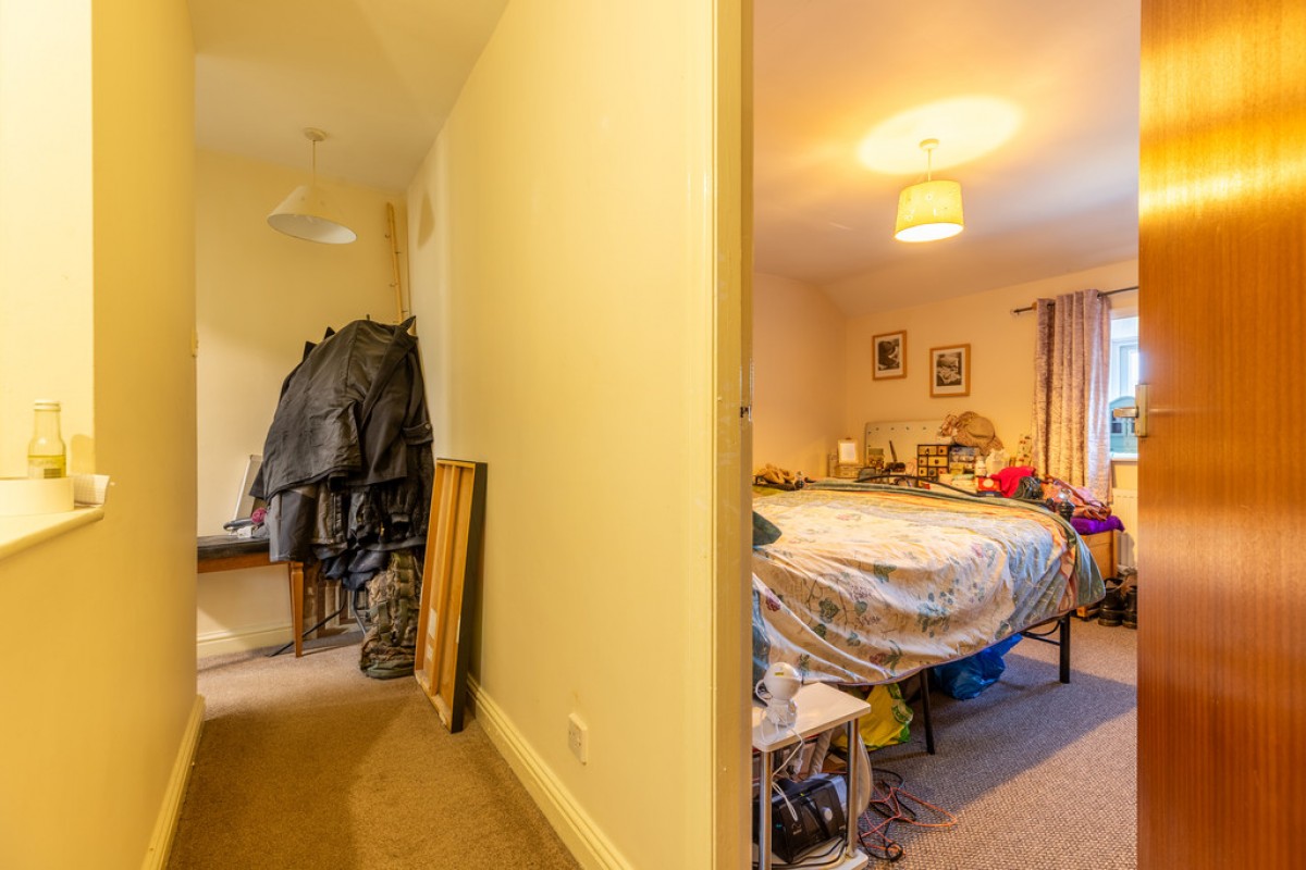 Rochdale Road, Shaw, OL2 7HS