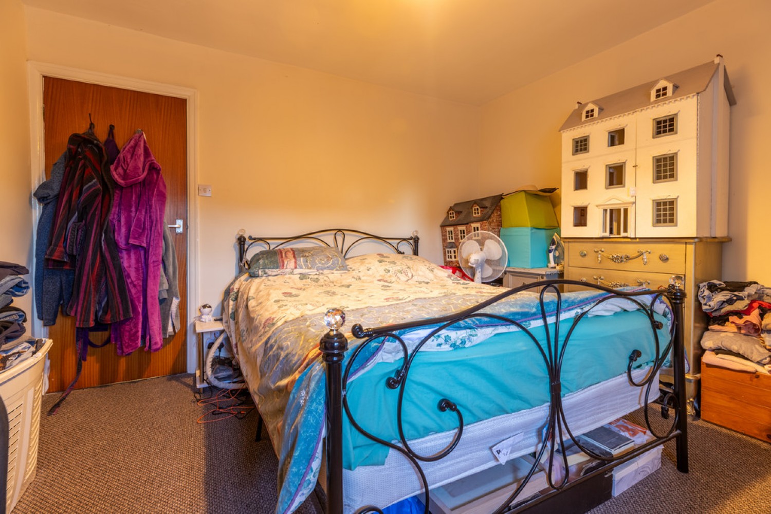 2 bedroom House for Sale Rochdale Road, Shaw, OL2 7HS