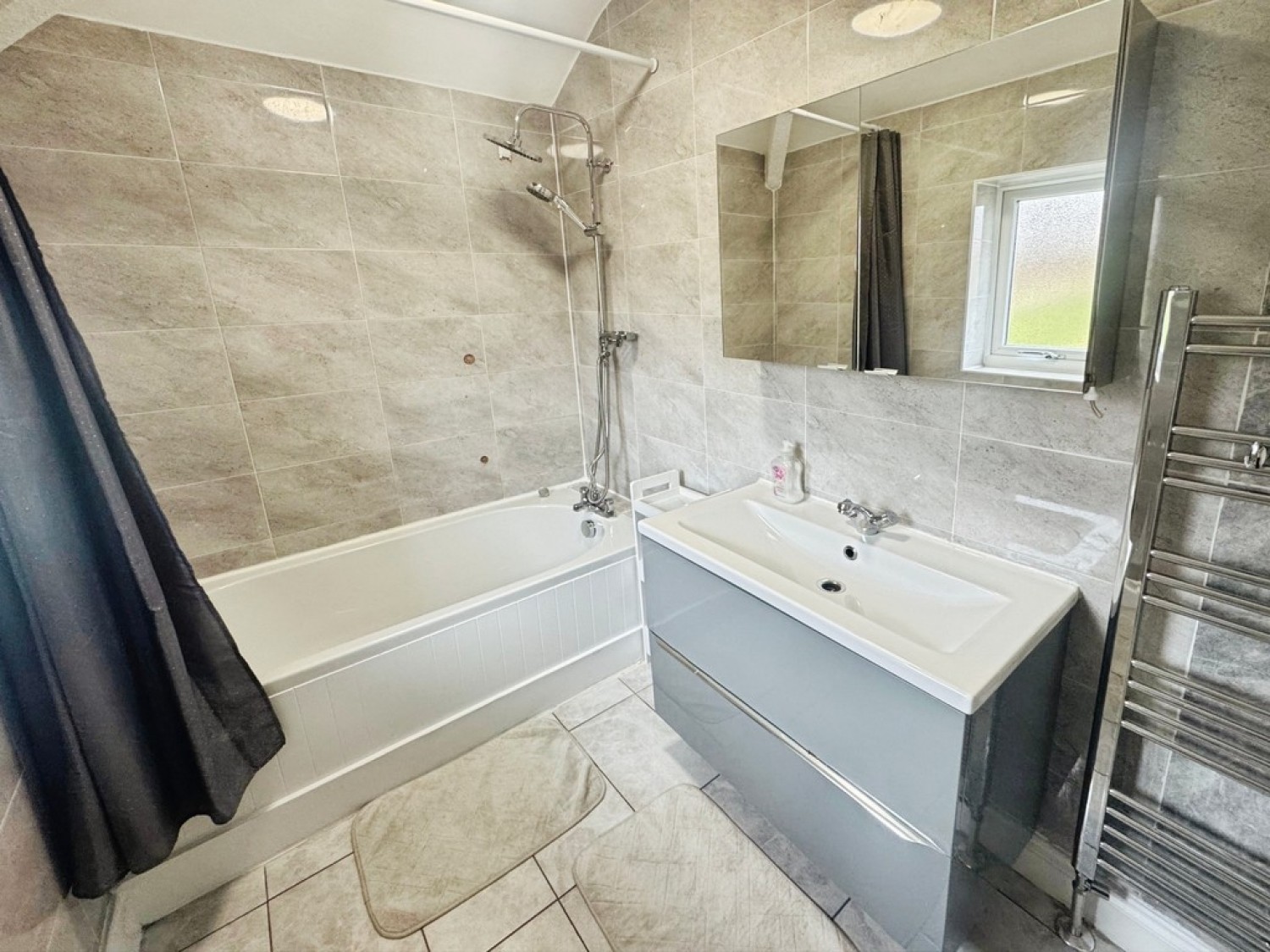 3 bedroom House for Letting Turf Hill Road, Rochdale, Greater Manchester