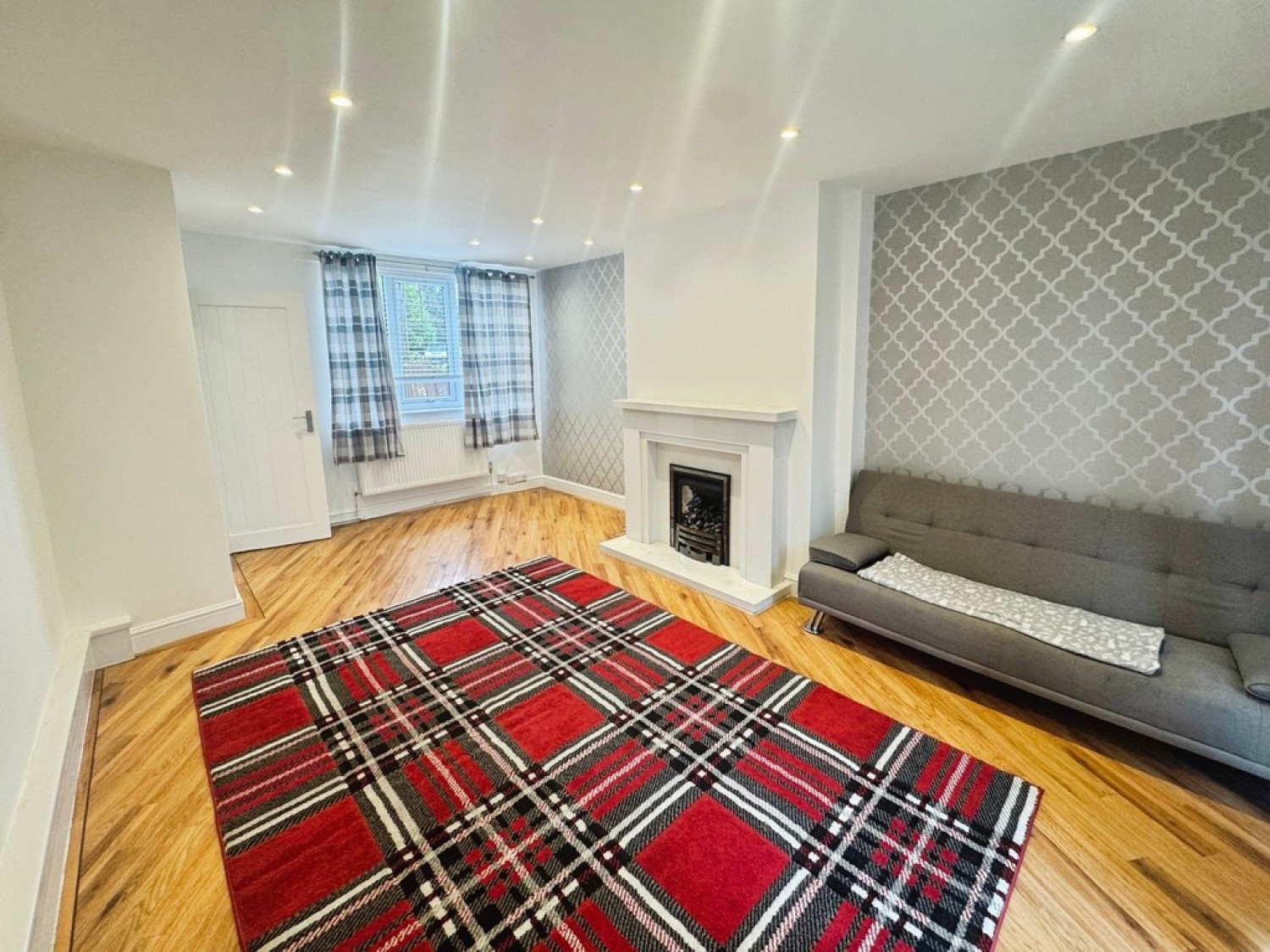 3 bedroom House for Letting Turf Hill Road, Rochdale, Greater Manchester