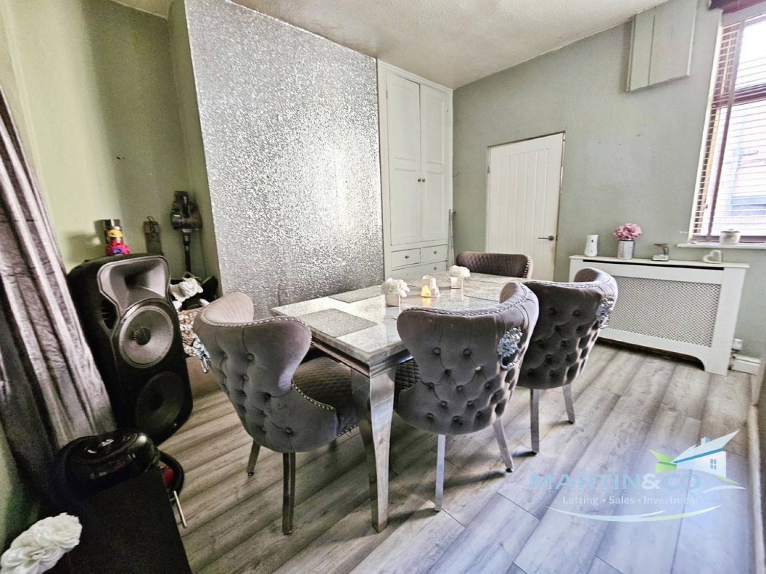 2 bedroom House for Sale Oldham Road, Rochdale