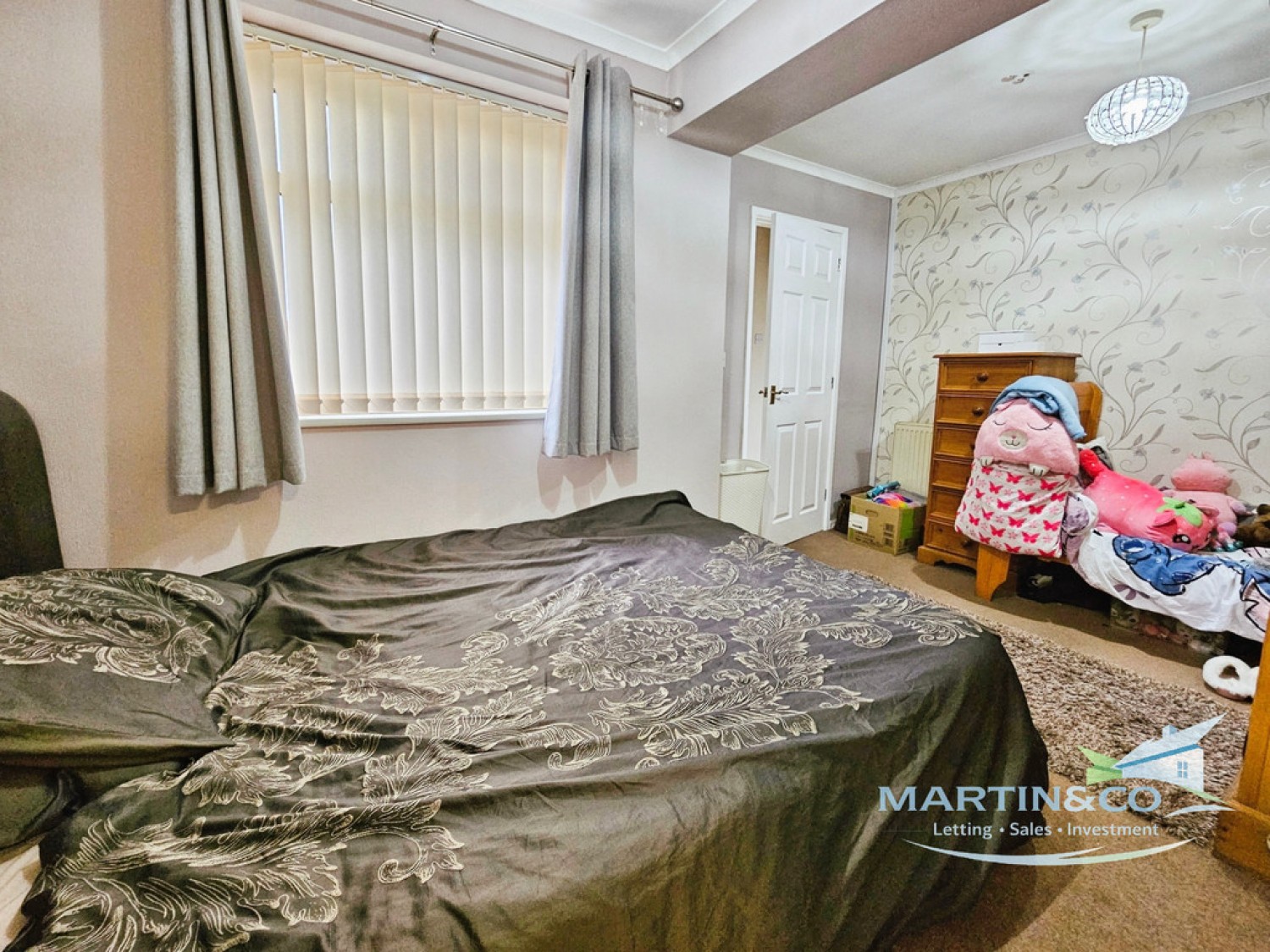 2 bedroom Bungalow for Sale Botany Close, Heywood