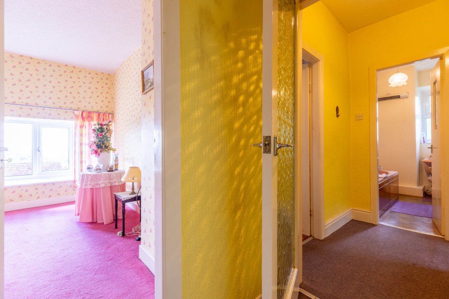 4 bedroom House for Sale Well House, Healey Stones, OL12 0UE