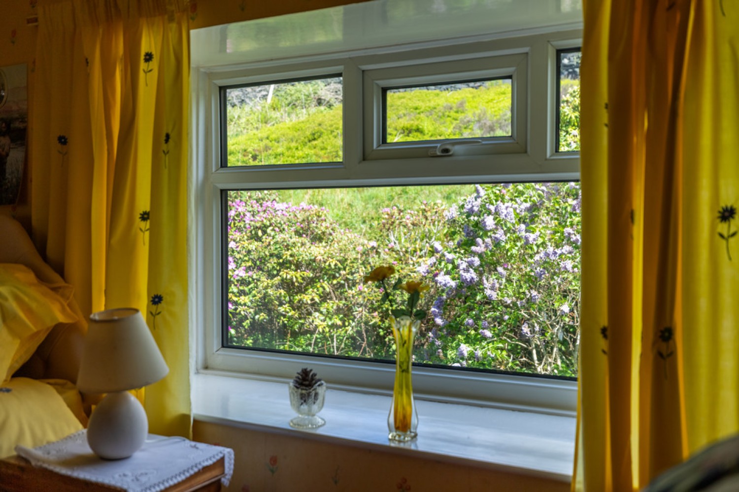 4 bedroom House for Sale Well House, Healey Stones, OL12 0UE