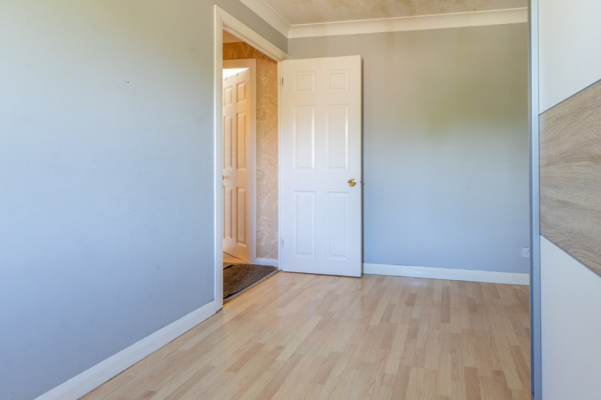 Petrel Close, Bamford, OL11 5QT