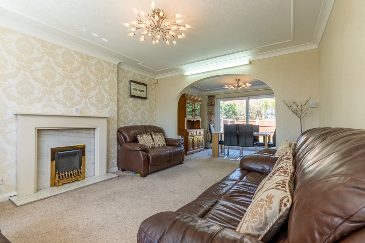 Petrel Close, Bamford, OL11 5QT