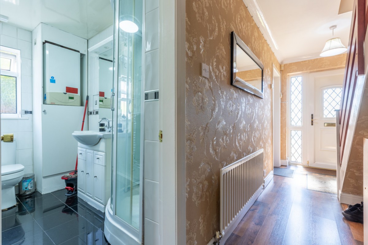 Petrel Close, Bamford, OL11 5QT