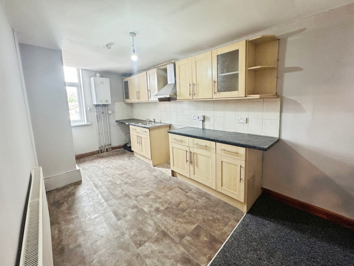 Flat Above 65 Halifax Road