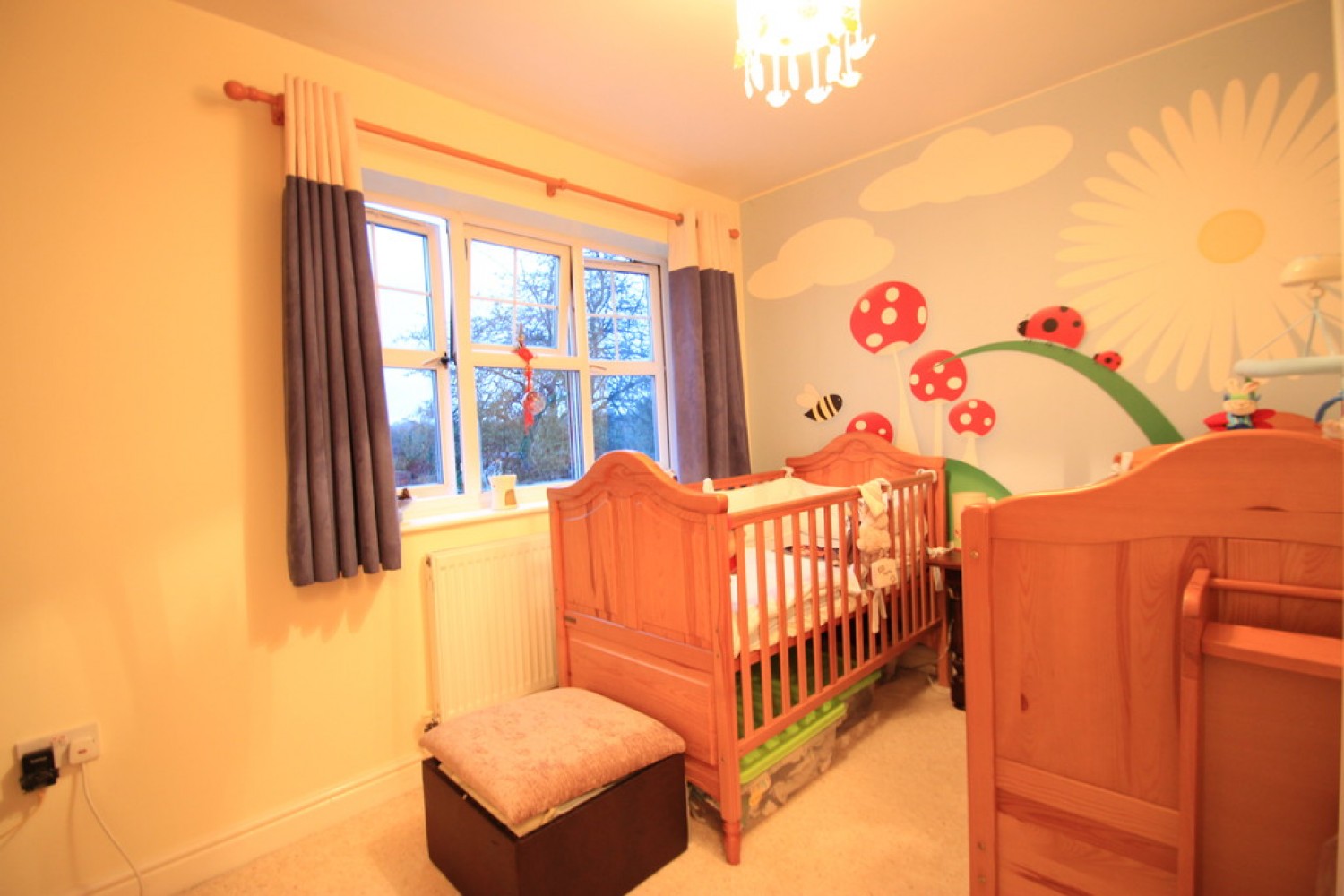 2 bedroom House for Letting The Crest, Stone
