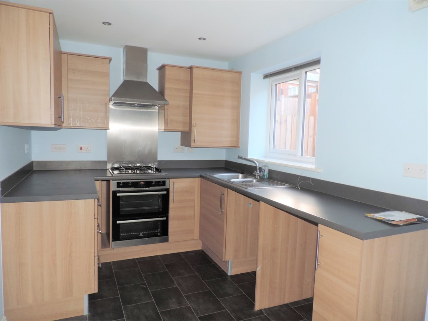 3 bedroom House for Letting Greylag Gate, Newcastle Under Lyme, Staffordshire