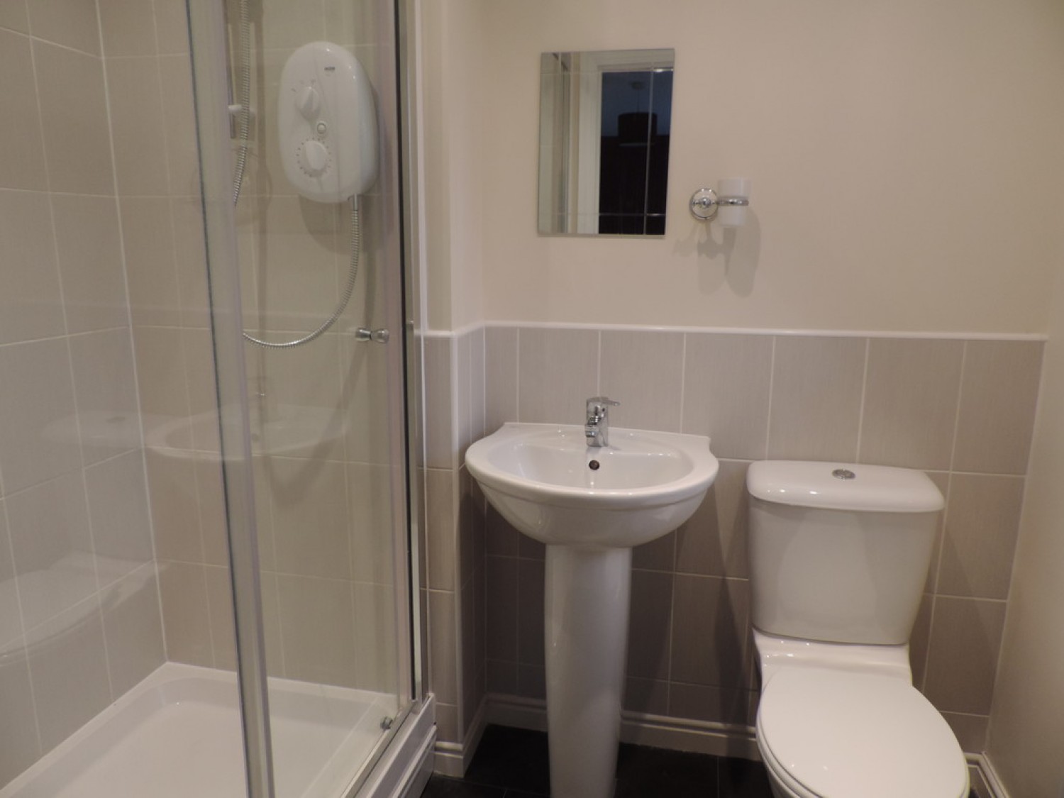 3 bedroom House for Letting Greylag Gate, Newcastle Under Lyme, Staffordshire