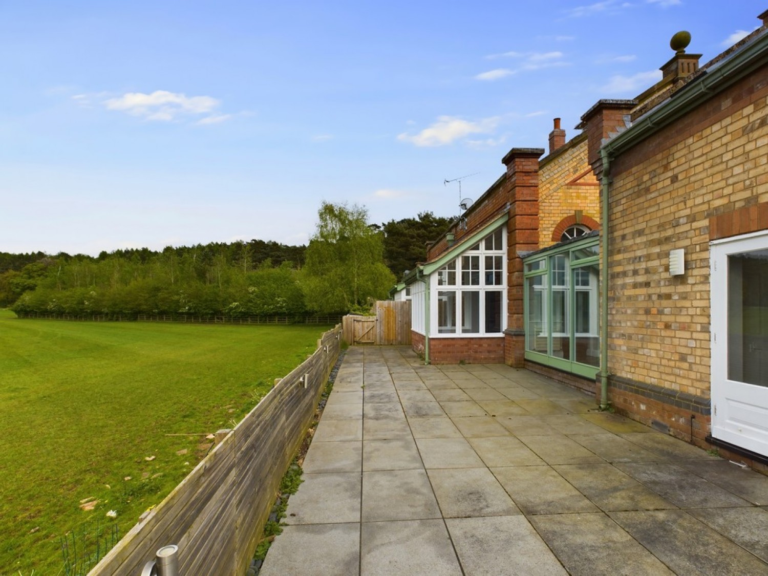 Hatton Manor, Cotes Heath