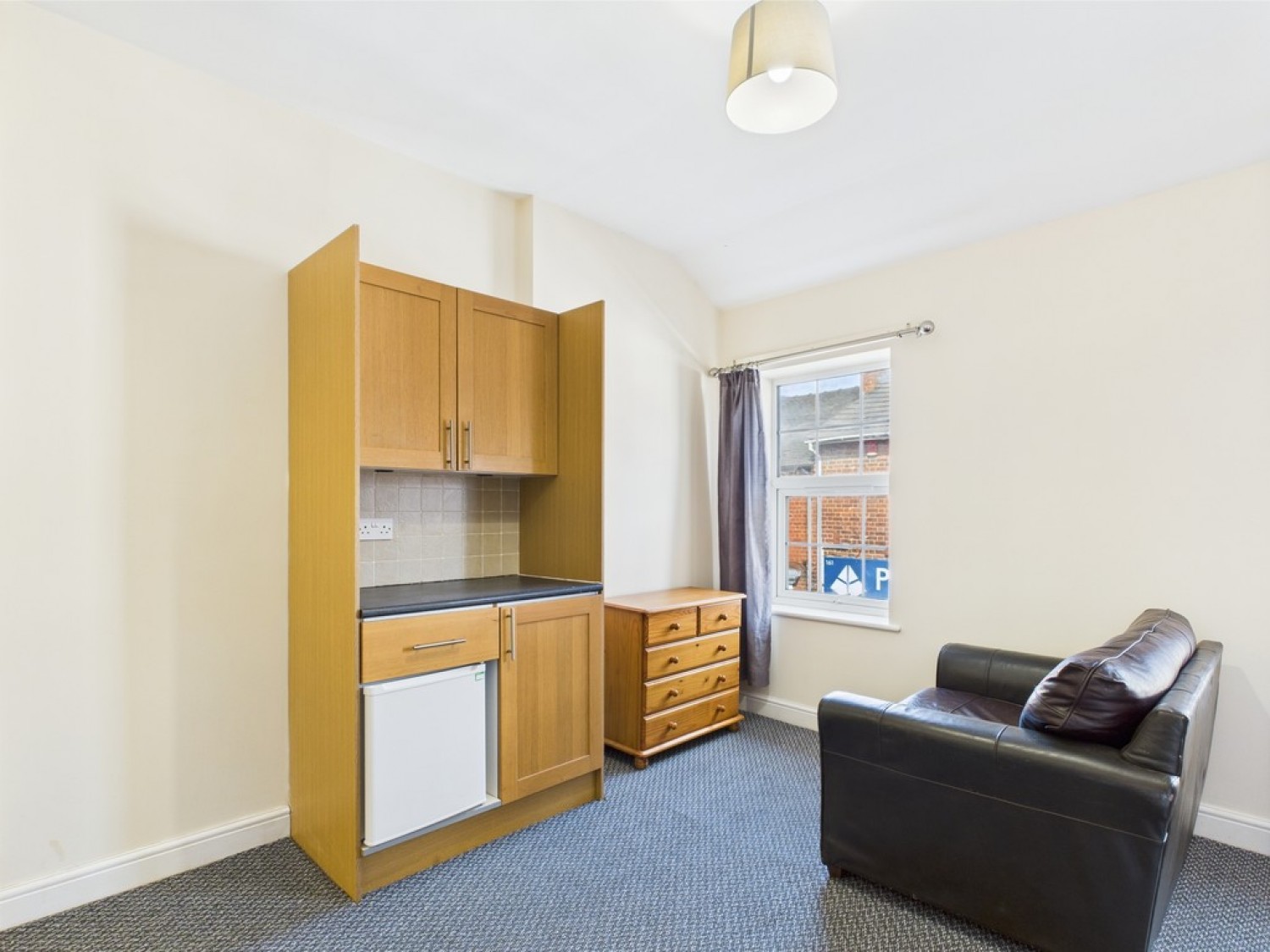 4 bedroom House in Abbotts Walk, Stafford, Staffordshire