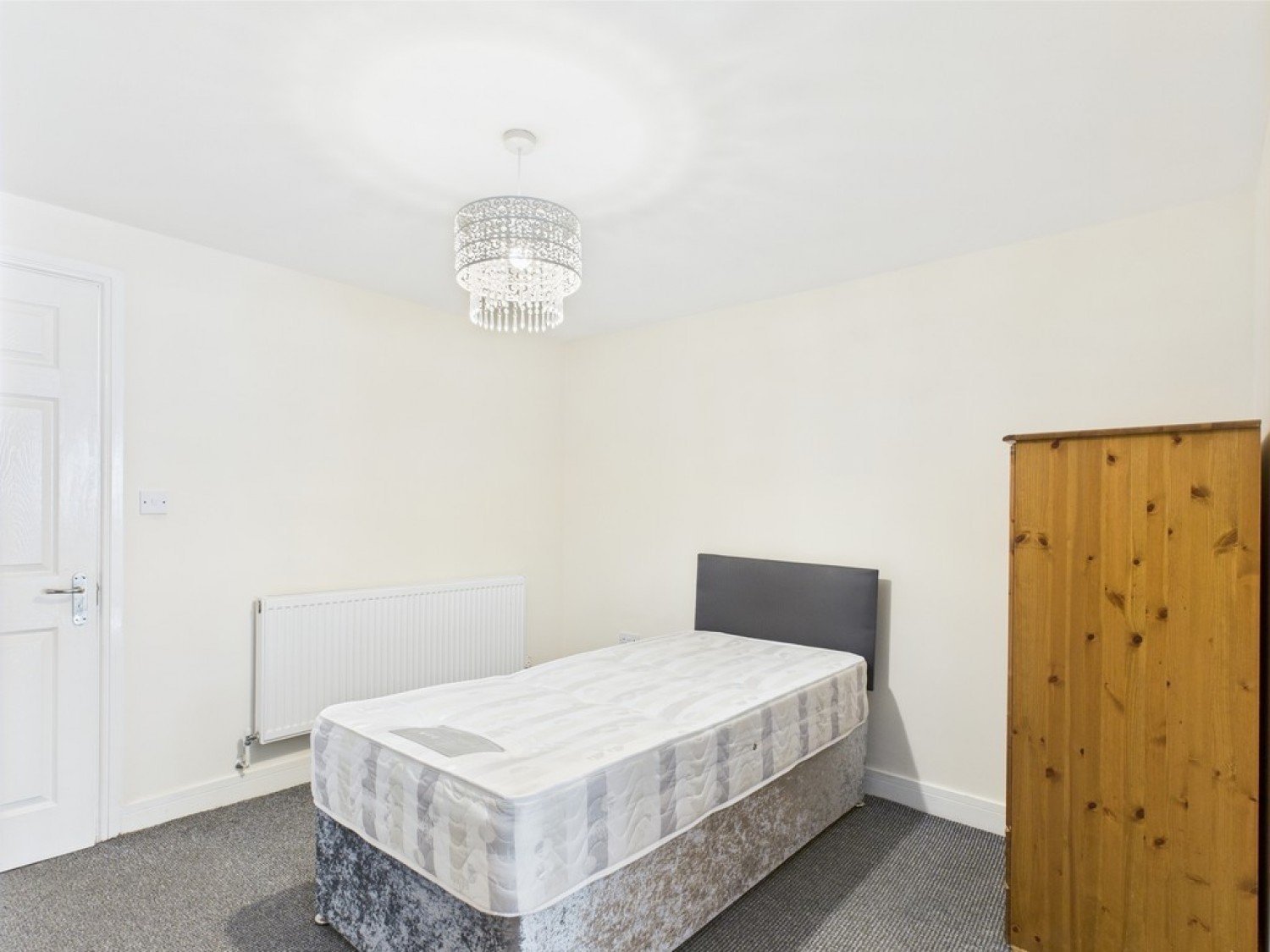 4 bedroom House in Abbotts Walk, Stafford, Staffordshire