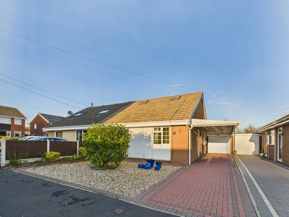 Boundary Close, Walton , Stone