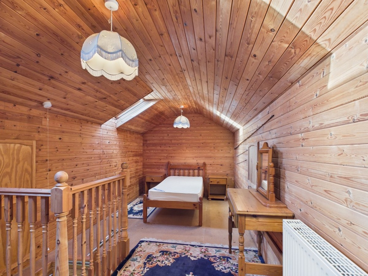 Boundary Close, Walton , Stone