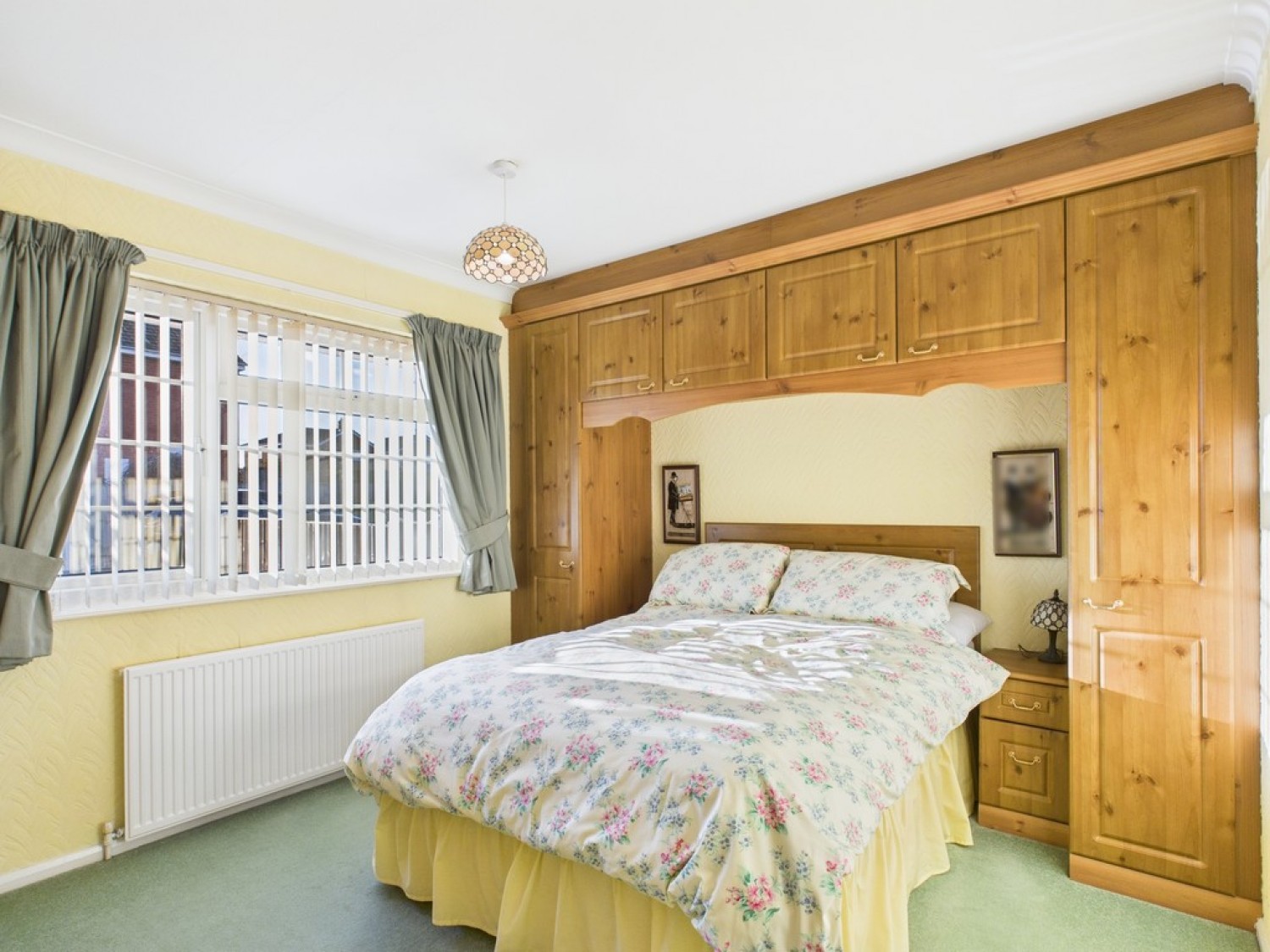 2 bedroom Bungalow in Boundary Close, Walton , Stone